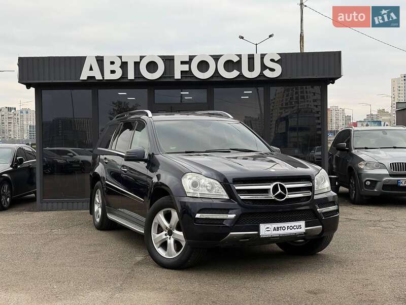 Mercedes-Benz GL-Class 2010 Mercedes-Benz GL-Class 2010