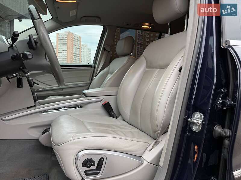 Внедорожник / Кроссовер Mercedes-Benz GL-Class 2010 в Киеве фото 9 Внедорожник / Кроссовер Mercedes-Benz GL-Class 2010 в Киеве