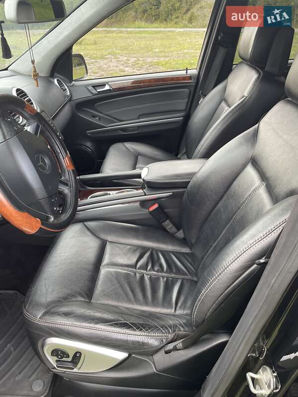 Позашляховик / Кросовер Mercedes-Benz GL-Class 2007 в Сваляві