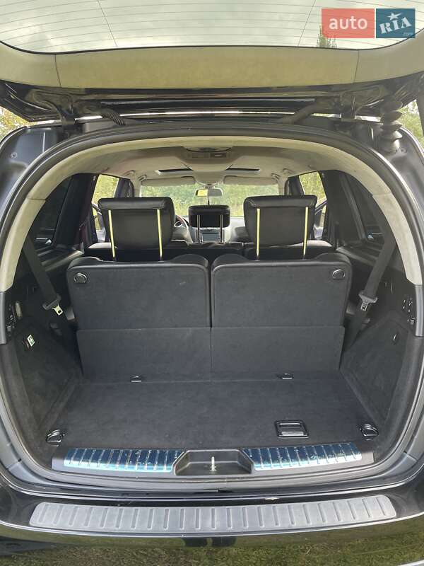 Позашляховик / Кросовер Mercedes-Benz GL-Class 2007 в Сваляві