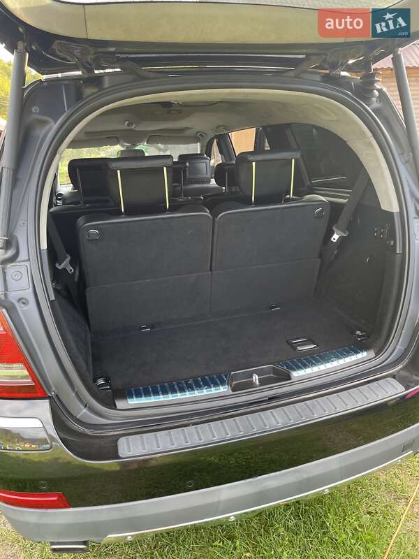 Позашляховик / Кросовер Mercedes-Benz GL-Class 2007 в Сваляві