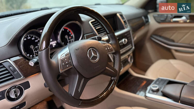Внедорожник / Кроссовер Mercedes-Benz GL-Class 2012 в Ивано-Франковске фото 34 Внедорожник / Кроссовер Mercedes-Benz GL-Class 2012 в Ивано-Франковске