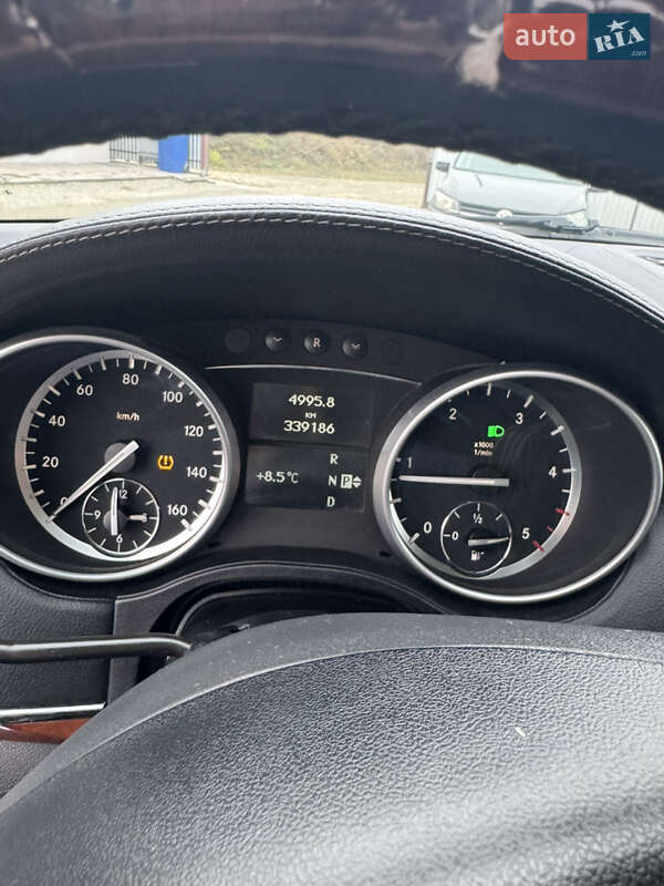 Позашляховик / Кросовер Mercedes-Benz GL-Class 2011 в Чернівцях