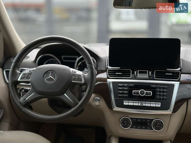 Позашляховик / Кросовер Mercedes-Benz GL-Class 2014 в Чернівцях фото 28 Позашляховик / Кросовер Mercedes-Benz GL-Class 2014 в Чернівцях