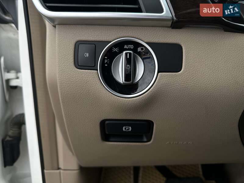 Позашляховик / Кросовер Mercedes-Benz GL-Class 2014 в Чернівцях фото 33 Позашляховик / Кросовер Mercedes-Benz GL-Class 2014 в Чернівцях