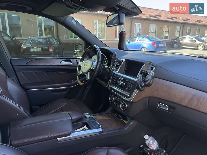 Позашляховик / Кросовер Mercedes-Benz GL-Class 2013 в Дніпрі фото 17 Позашляховик / Кросовер Mercedes-Benz GL-Class 2013 в Дніпрі