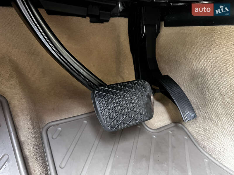 Внедорожник / Кроссовер Mercedes-Benz GL-Class 2009 в Киеве фото 12 Внедорожник / Кроссовер Mercedes-Benz GL-Class 2009 в Киеве