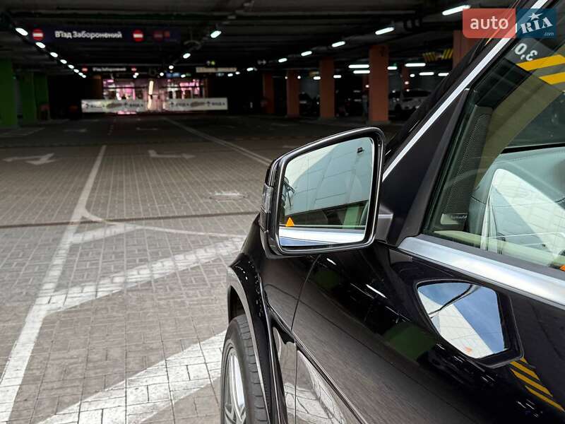 Позашляховик / Кросовер Mercedes-Benz GL-Class 2013 в Києві