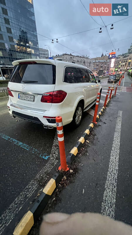 Внедорожник / Кроссовер Mercedes-Benz GL-Class 2015 в Киеве фото 8 Внедорожник / Кроссовер Mercedes-Benz GL-Class 2015 в Киеве