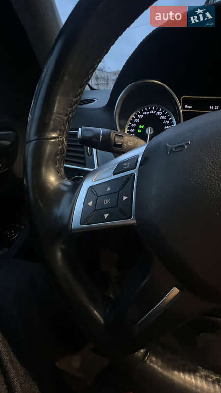 Внедорожник / Кроссовер Mercedes-Benz GL-Class 2015 в Киеве фото 13 Внедорожник / Кроссовер Mercedes-Benz GL-Class 2015 в Киеве