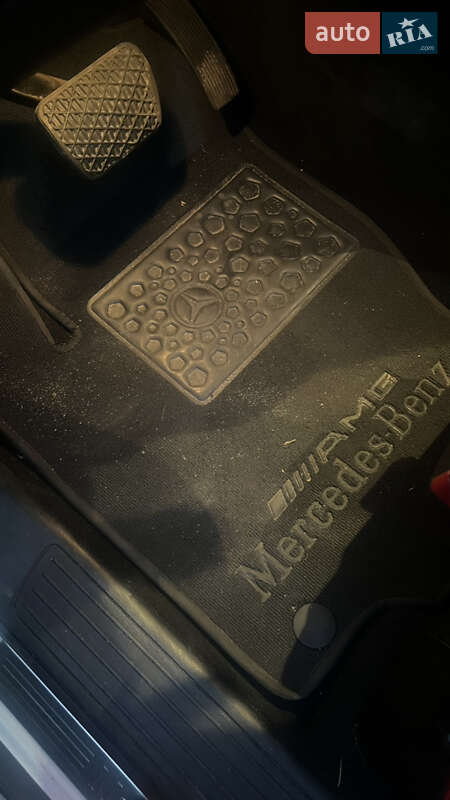 Внедорожник / Кроссовер Mercedes-Benz GL-Class 2015 в Киеве фото 23 Внедорожник / Кроссовер Mercedes-Benz GL-Class 2015 в Киеве