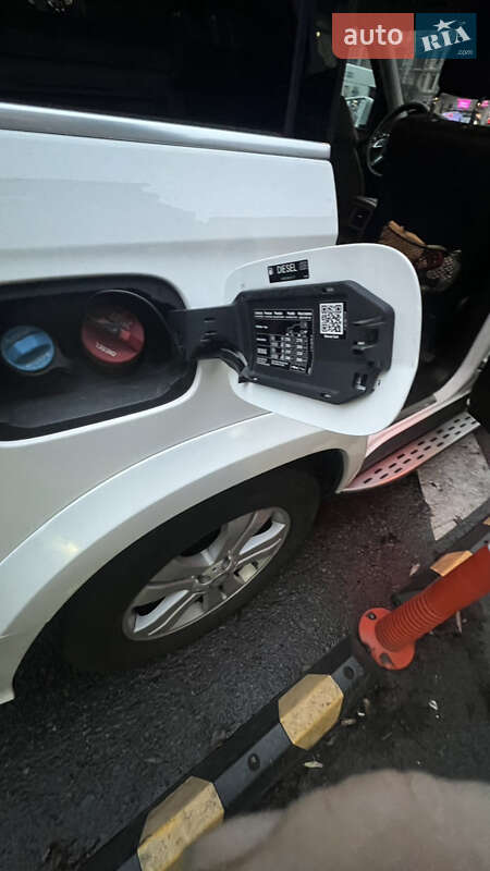 Внедорожник / Кроссовер Mercedes-Benz GL-Class 2015 в Киеве фото 33 Внедорожник / Кроссовер Mercedes-Benz GL-Class 2015 в Киеве