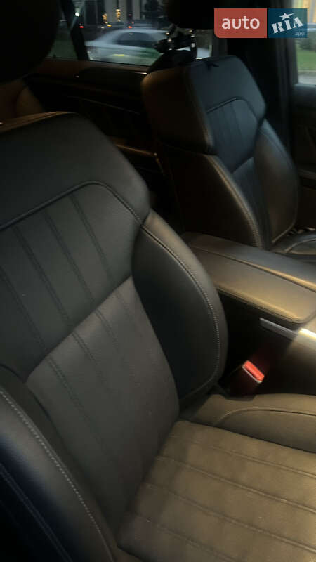 Внедорожник / Кроссовер Mercedes-Benz GL-Class 2015 в Киеве фото 38 Внедорожник / Кроссовер Mercedes-Benz GL-Class 2015 в Киеве