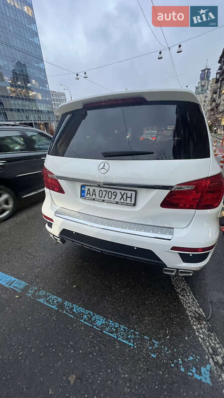 Внедорожник / Кроссовер Mercedes-Benz GL-Class 2015 в Киеве фото 52 Внедорожник / Кроссовер Mercedes-Benz GL-Class 2015 в Киеве