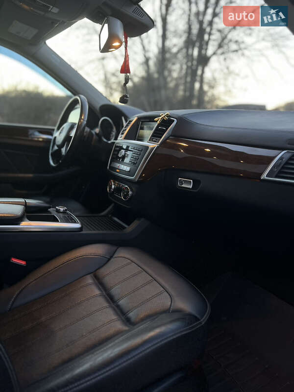 Позашляховик / Кросовер Mercedes-Benz GL-Class 2016 в Сторожинці фото 29 Позашляховик / Кросовер Mercedes-Benz GL-Class 2016 в Сторожинці