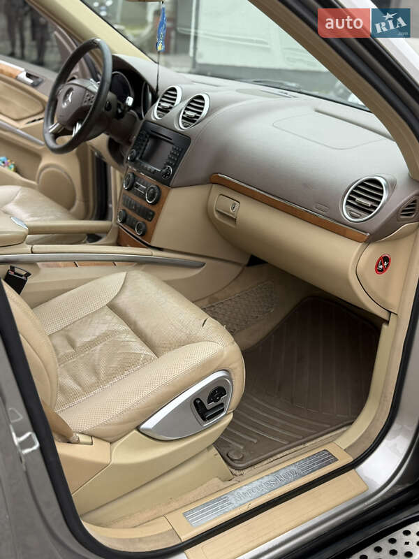 Внедорожник / Кроссовер Mercedes-Benz GL-Class 2006 в Ужгороде фото 13 Внедорожник / Кроссовер Mercedes-Benz GL-Class 2006 в Ужгороде
