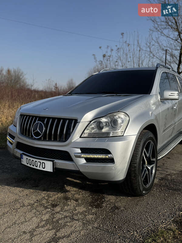 Позашляховик / Кросовер Mercedes-Benz GL-Class 2011 в Снятині
