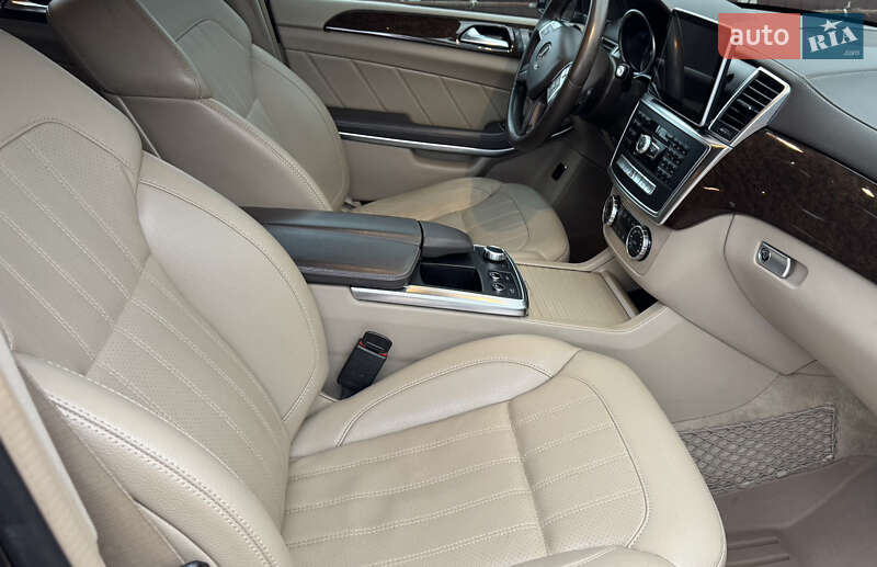Внедорожник / Кроссовер Mercedes-Benz GL-Class 2013 в Ивано-Франковске фото 36 Внедорожник / Кроссовер Mercedes-Benz GL-Class 2013 в Ивано-Франковске