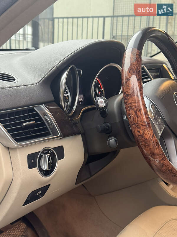 Позашляховик / Кросовер Mercedes-Benz GL-Class 2013 в Львові