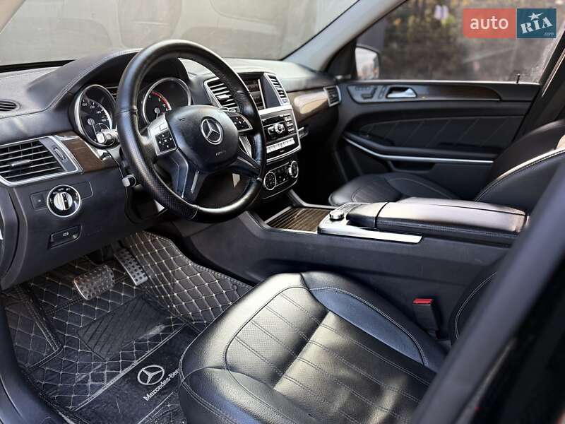 Внедорожник / Кроссовер Mercedes-Benz GL-Class 2013 в Львове фото 33 Внедорожник / Кроссовер Mercedes-Benz GL-Class 2013 в Львове