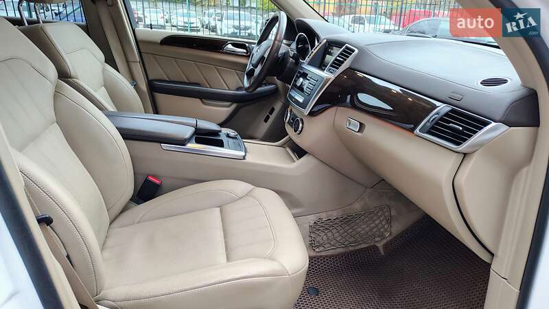 Позашляховик / Кросовер Mercedes-Benz GL-Class 2014 в Києві