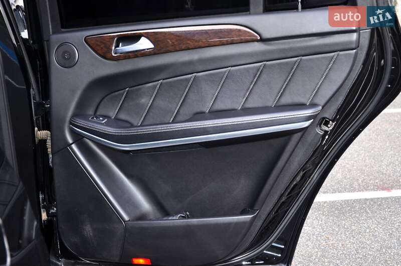 Позашляховик / Кросовер Mercedes-Benz GL-Class 2013 в Києві