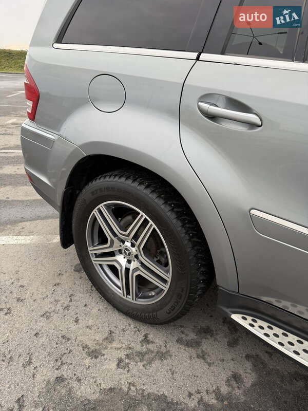 Позашляховик / Кросовер Mercedes-Benz GL-Class 2011 в Львові