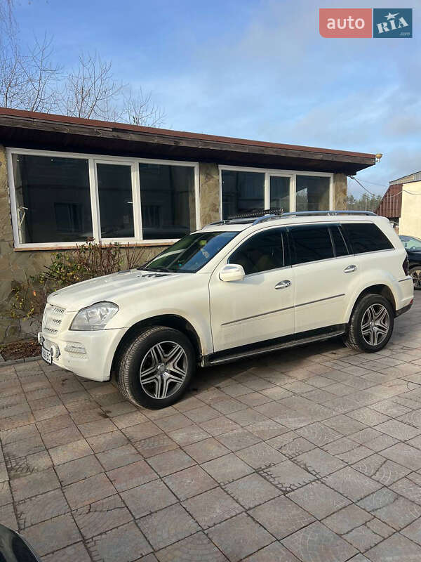 Mercedes-Benz GL-Class 2010