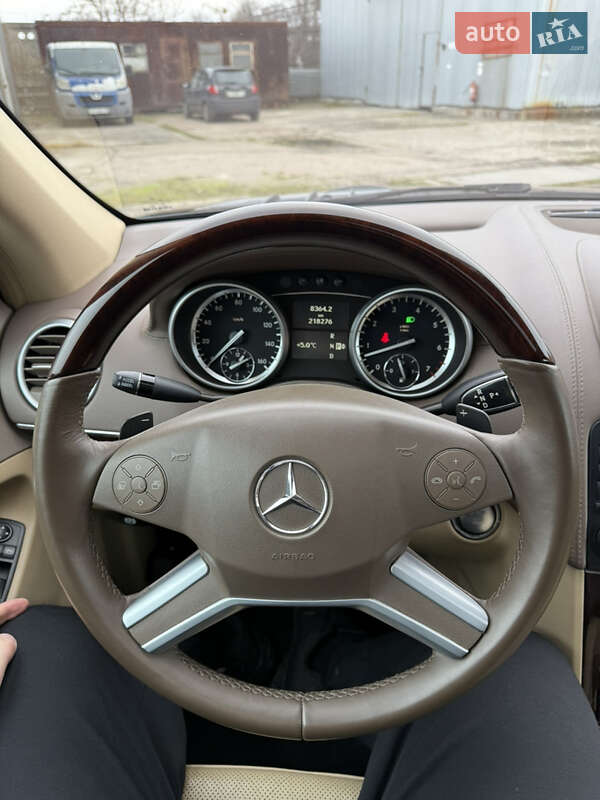 Внедорожник / Кроссовер Mercedes-Benz GL-Class 2010 в Киеве