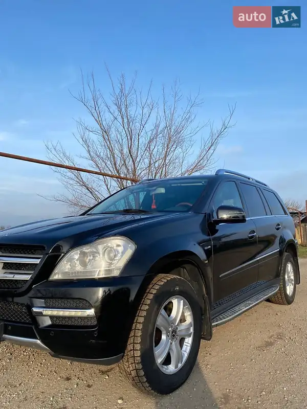 Mercedes-Benz GL-Class