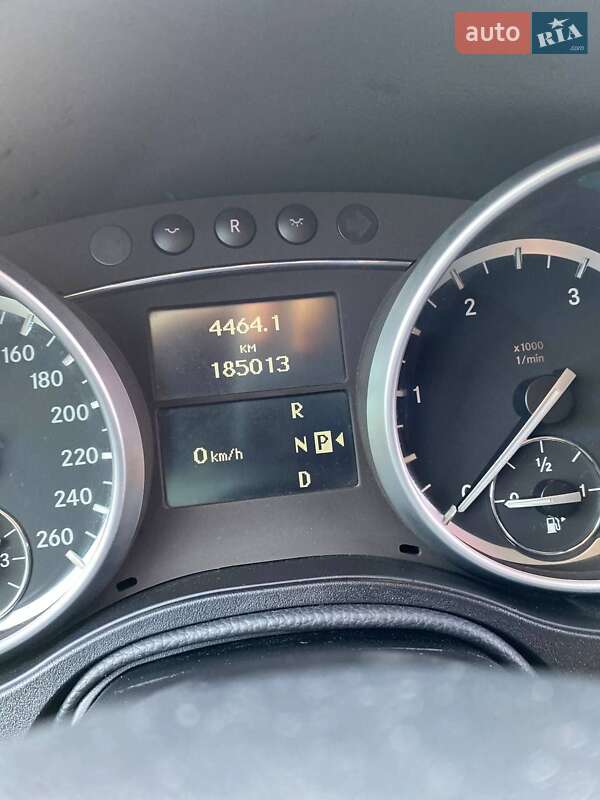 Внедорожник / Кроссовер Mercedes-Benz GL-Class 2011 в Соленом