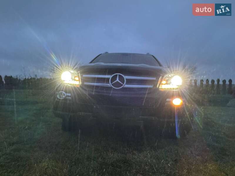 Внедорожник / Кроссовер Mercedes-Benz GL-Class 2009 в Дубно