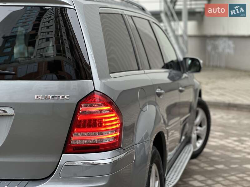 Внедорожник / Кроссовер Mercedes-Benz GL-Class 2010 в Львове фото 10 Внедорожник / Кроссовер Mercedes-Benz GL-Class 2010 в Львове