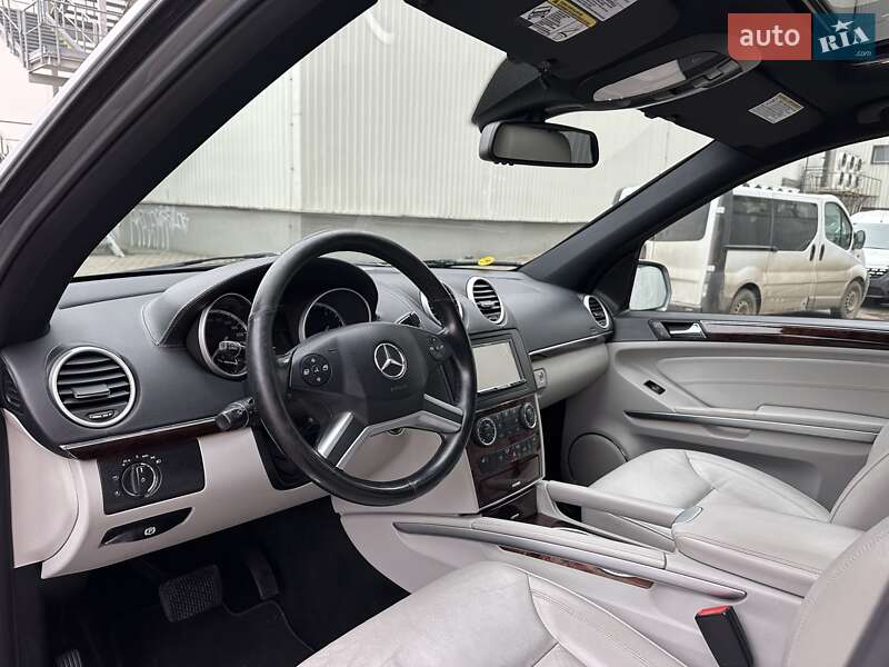 Внедорожник / Кроссовер Mercedes-Benz GL-Class 2010 в Львове фото 18 Внедорожник / Кроссовер Mercedes-Benz GL-Class 2010 в Львове