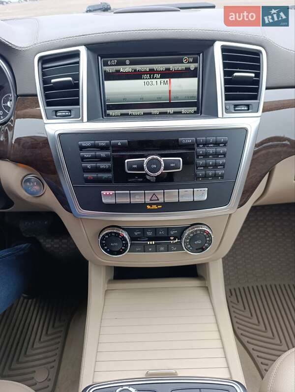 Позашляховик / Кросовер Mercedes-Benz GL-Class 2014 в Києві