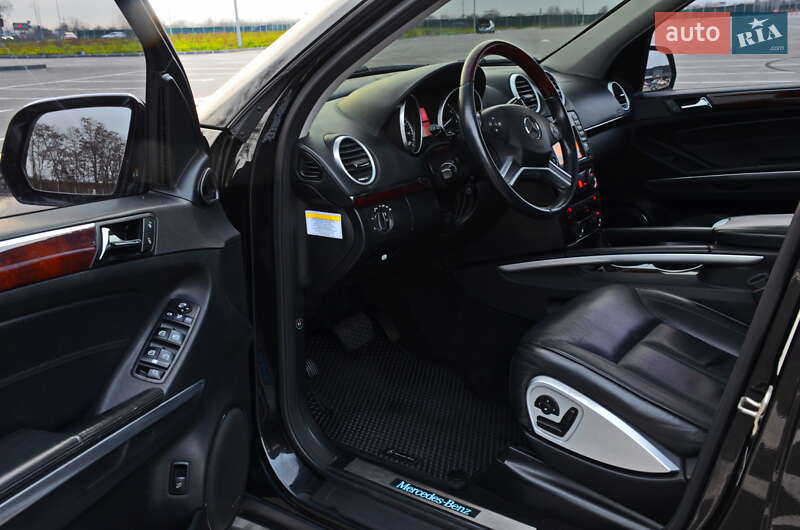 Внедорожник / Кроссовер Mercedes-Benz GL-Class 2010 в Днепре