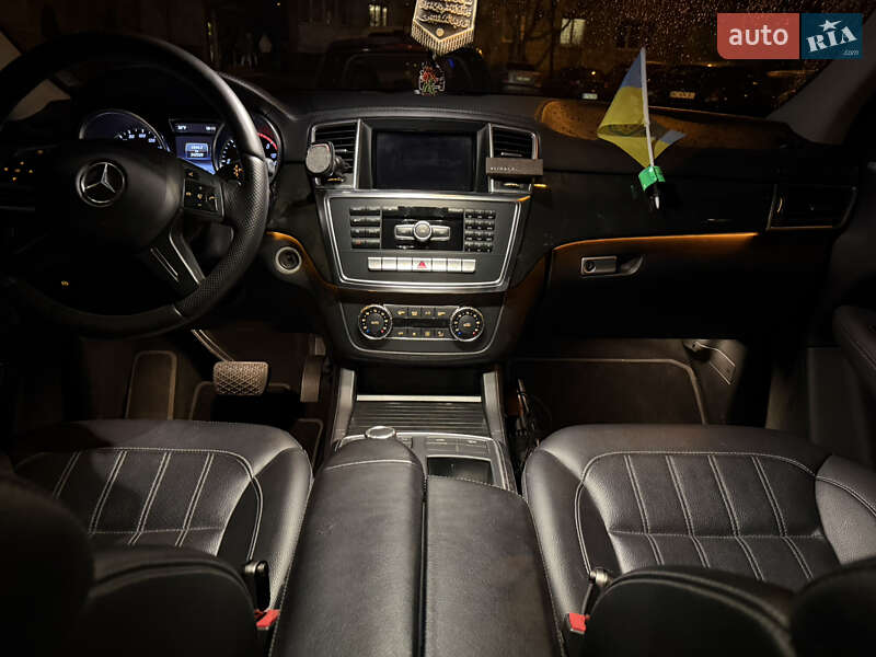 Внедорожник / Кроссовер Mercedes-Benz GL-Class 2015 в Львове фото 7 Внедорожник / Кроссовер Mercedes-Benz GL-Class 2015 в Львове