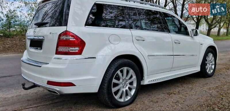 Внедорожник / Кроссовер Mercedes-Benz GL-Class 2009 в Киеве