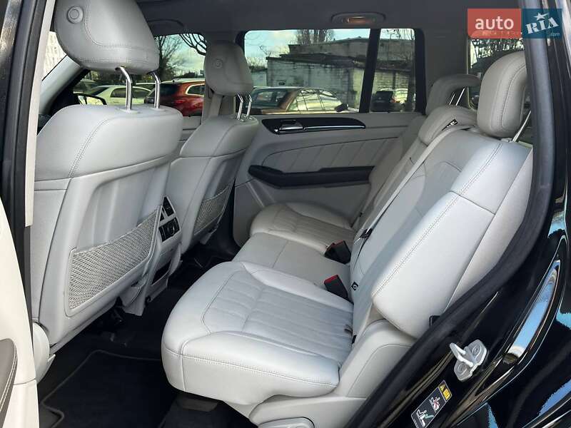 Внедорожник / Кроссовер Mercedes-Benz GL-Class 2016 в Днепре фото 24 Внедорожник / Кроссовер Mercedes-Benz GL-Class 2016 в Днепре
