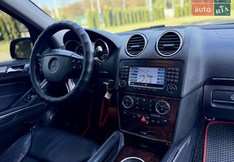 Внедорожник / Кроссовер Mercedes-Benz GL-Class 2007 в Изюме фото 12 Внедорожник / Кроссовер Mercedes-Benz GL-Class 2007 в Изюме