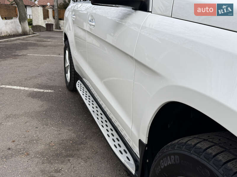 Позашляховик / Кросовер Mercedes-Benz GL-Class 2015 в Смілі