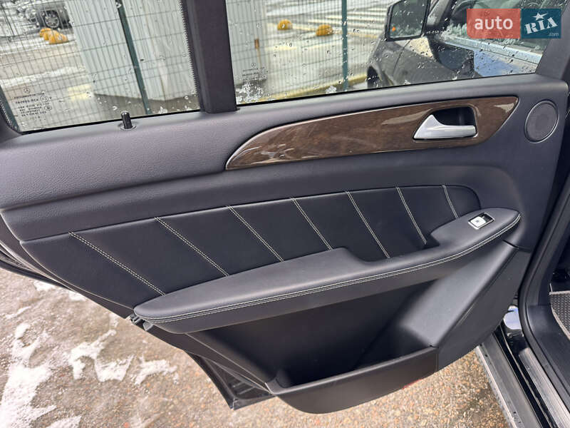 Позашляховик / Кросовер Mercedes-Benz GL-Class 2015 в Києві