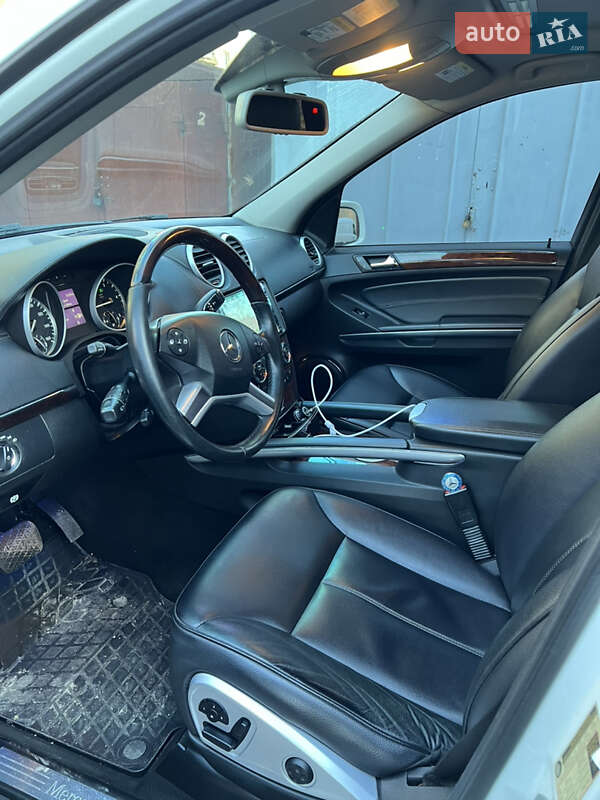 Позашляховик / Кросовер Mercedes-Benz GL-Class 2010 в Одесі