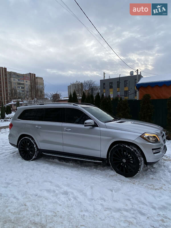 Позашляховик / Кросовер Mercedes-Benz GL-Class 2015 в Києві