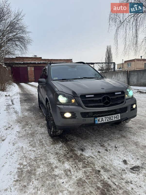 Mercedes-Benz GL-Class 2006