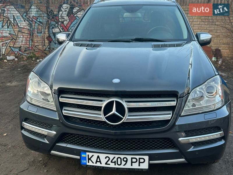 Mercedes-Benz GL-Class 2010