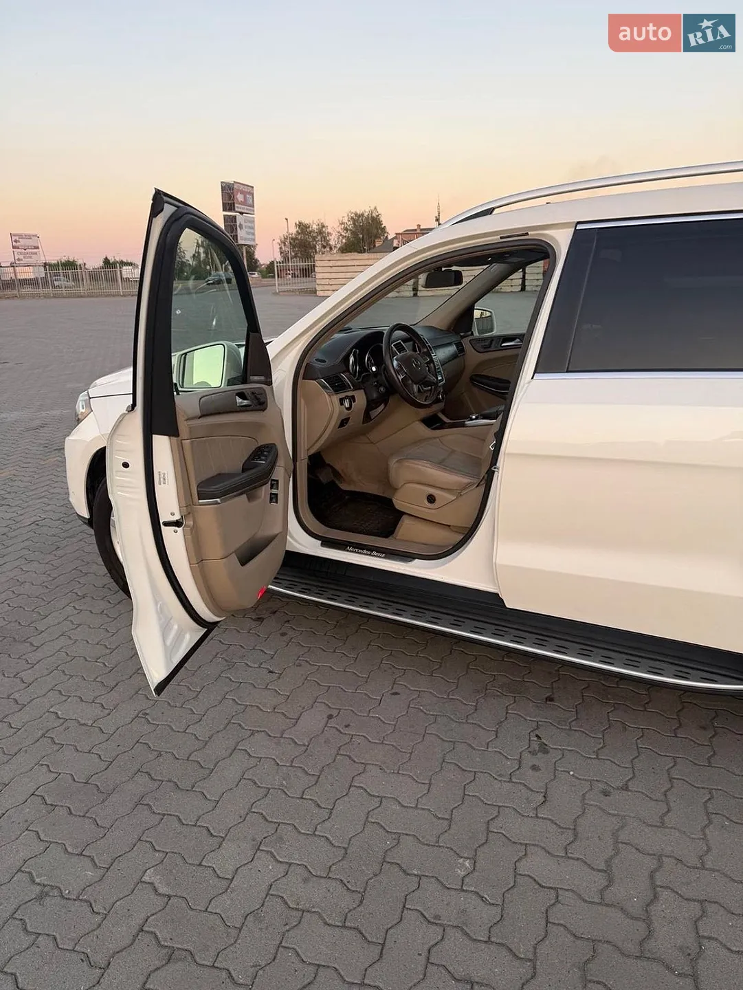 Mercedes-Benz GL-Class 2014 VIN 4JGDF2EEXEA400550 фото оголошення 7 з 41