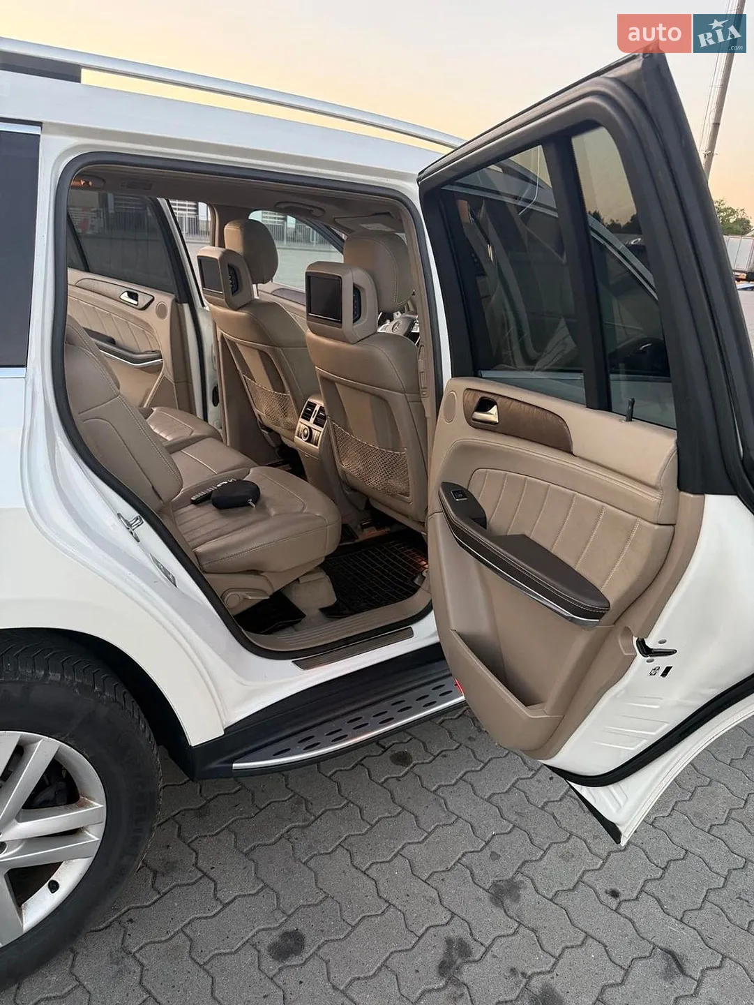 Mercedes-Benz GL-Class 2014 VIN 4JGDF2EEXEA400550 фото оголошення 19 з 41