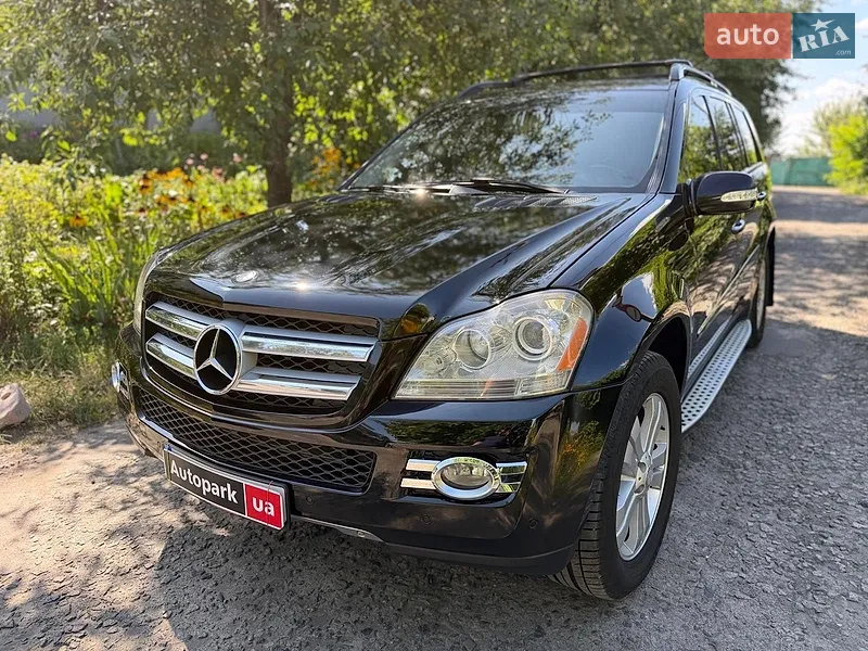 Mercedes-Benz GL-Class