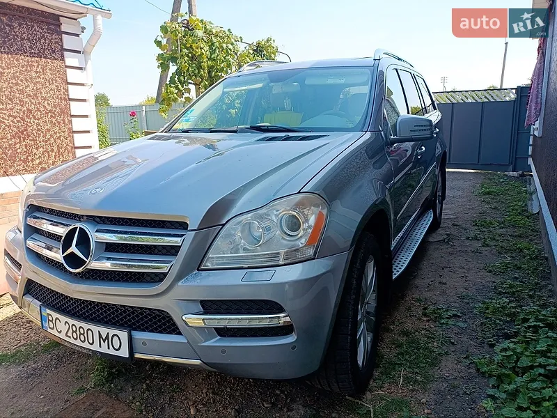 Mercedes-Benz GL-Class 2011